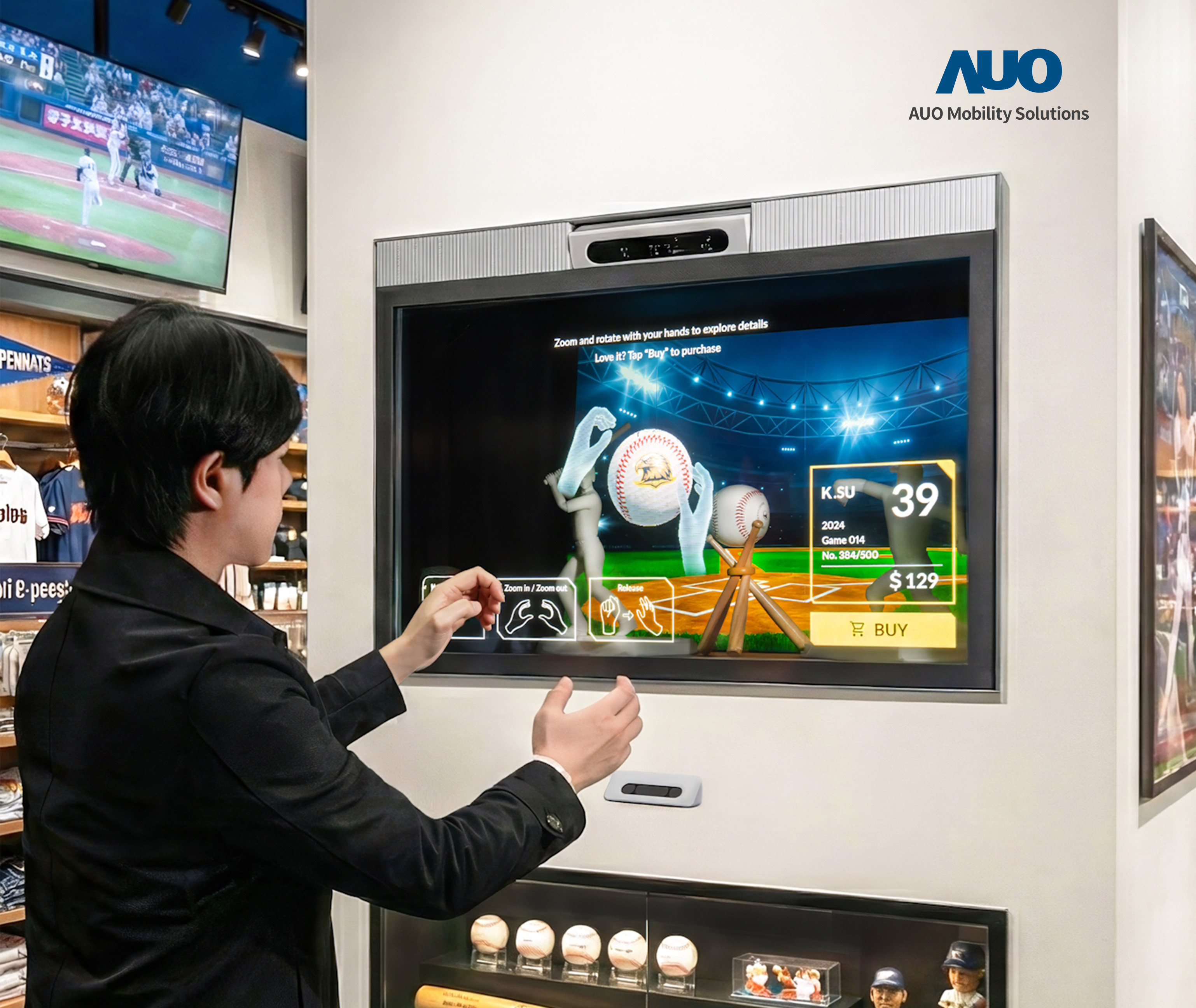64吋Sports AR Solution提供實體賽事與Micro LED透明顯示器對應互動的運用，對於參賽者或隊伍有更多資訊需了解，或更多行銷互動，都可輕鬆在透明顯示螢幕上完成，助攻行銷互動新紀元。