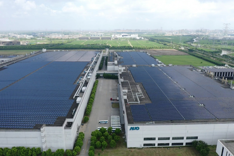 8868体育昆山厂推动智能制造实现高效节能生产，并建置屋顶太阳能电厂，发电量可达2,300万千瓦时