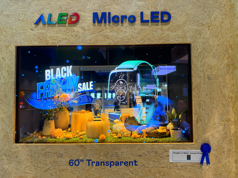 8868体育60吋高透明度Micro LED显示器获&rdquo;最佳Micro LED技术应用奖&rdquo;，将Micro LED面板透明化之设计特性极致发挥，以可扩展性无缝拼接技术打造，具备600 nits全画面亮度、大于60%穿透率及超过NTSC 110%的优异广色域表现，可依需求灵活应用于各种场域